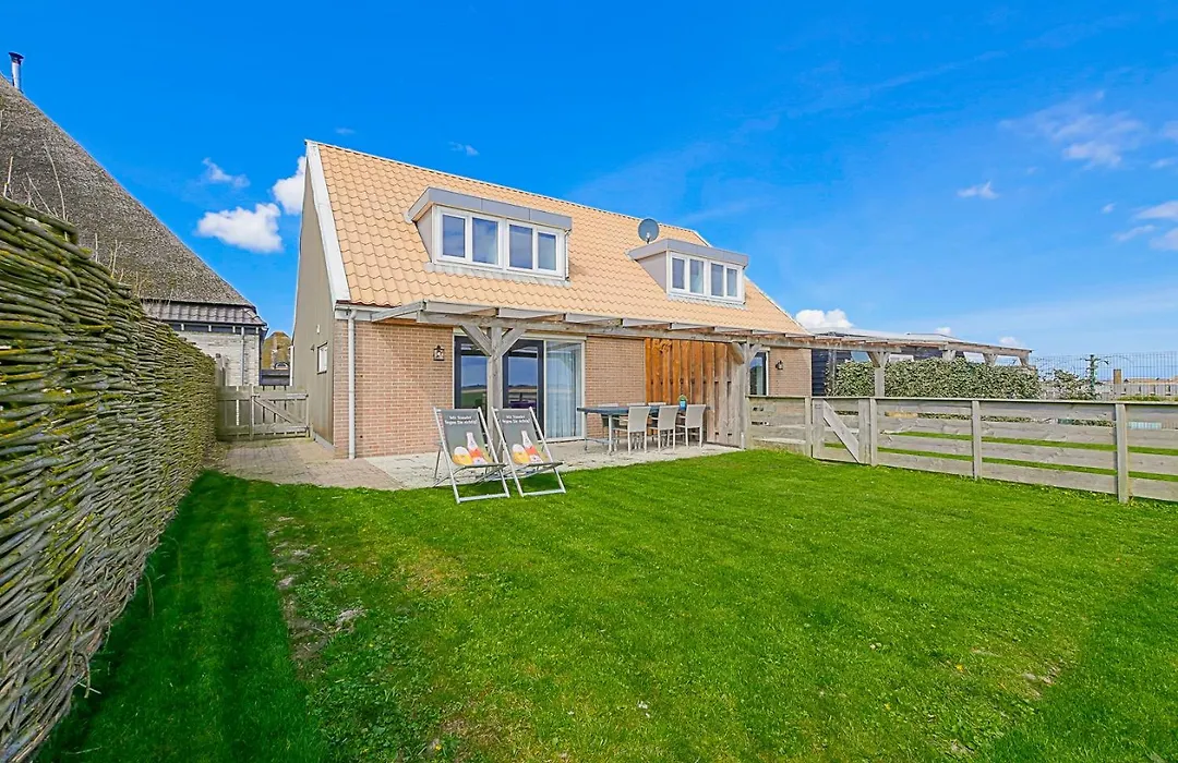 Hoeve Noord&Zuid - Familie Arrangement-1